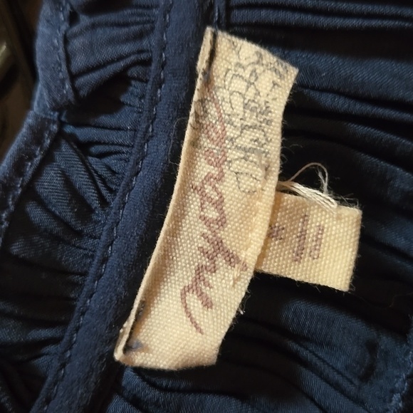 Blue tie front blouse from Mystree, soft open bottom long sleeve,size M - Picture 8 of 9